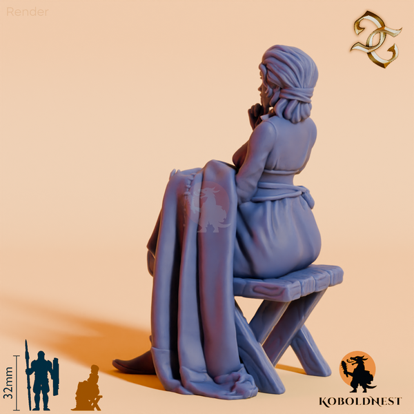 Abby Fletcher, Näherin