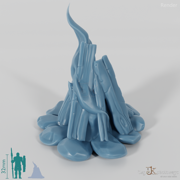 Lagerfeuer - Hohes brennendes Lagerfeuer