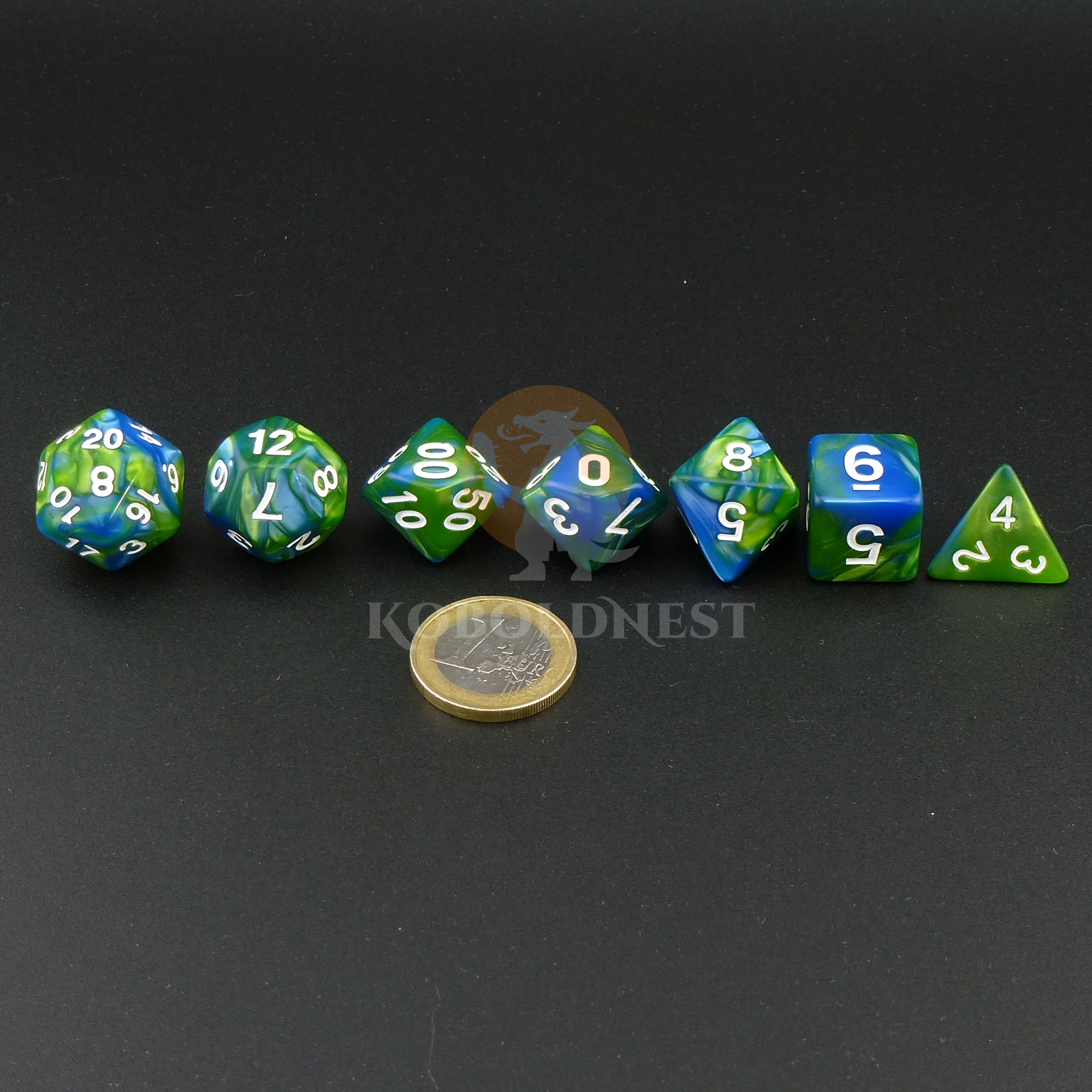Dice_Polyhedral_Set_Standard_Green-Blue_Line_Scale.png